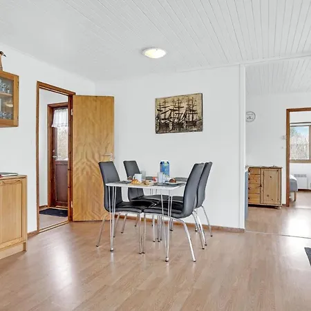 Gorgeous In With Kitchen